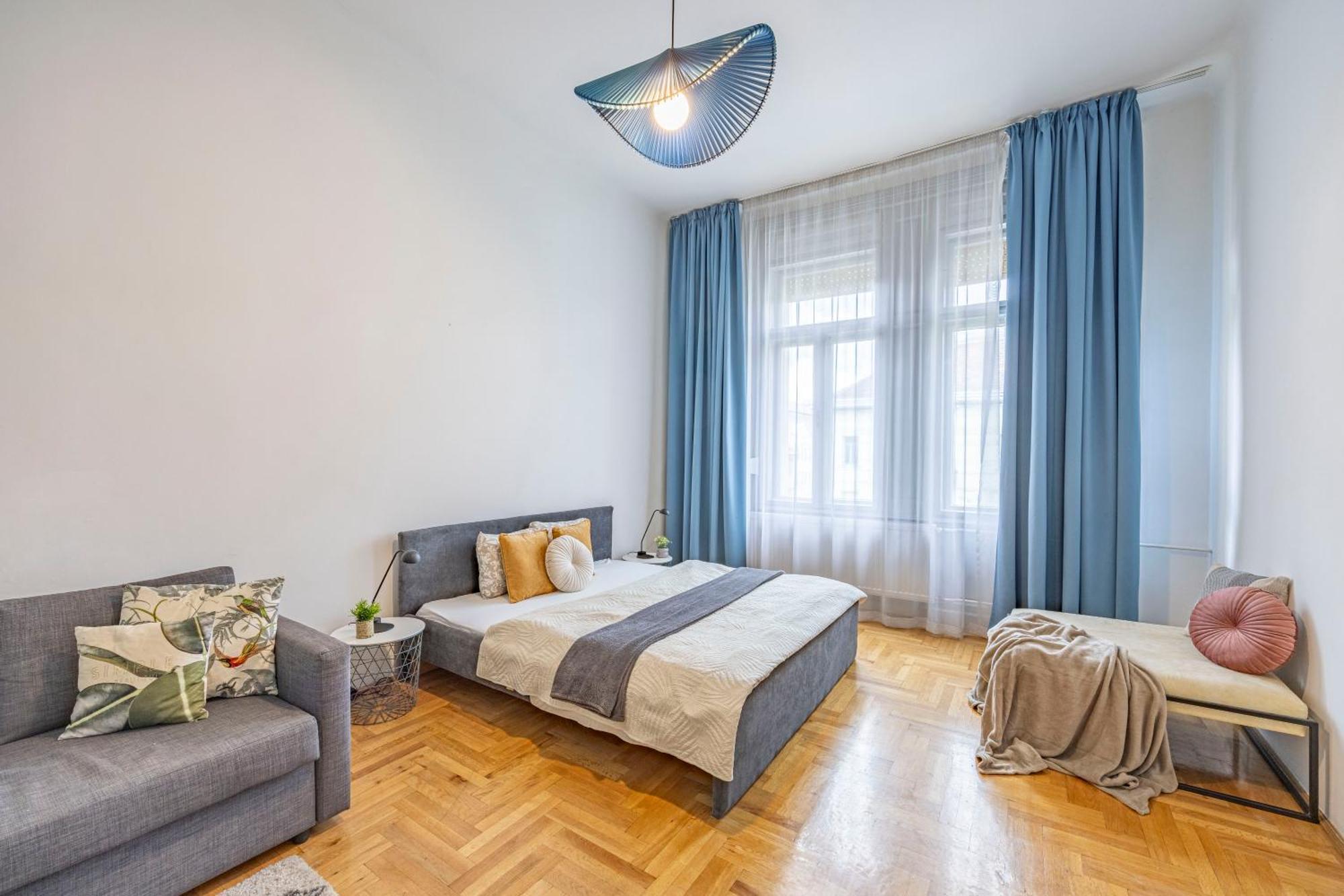 Super Central Cozy Home On The St. Stephen Road Budapest Exterior photo
